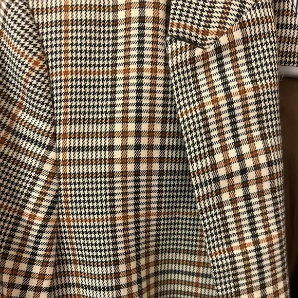 Tommy Hilfiger Plaid Blazer with Brown Accents Women’s Size 10 NWOT - Picture 3 of 8